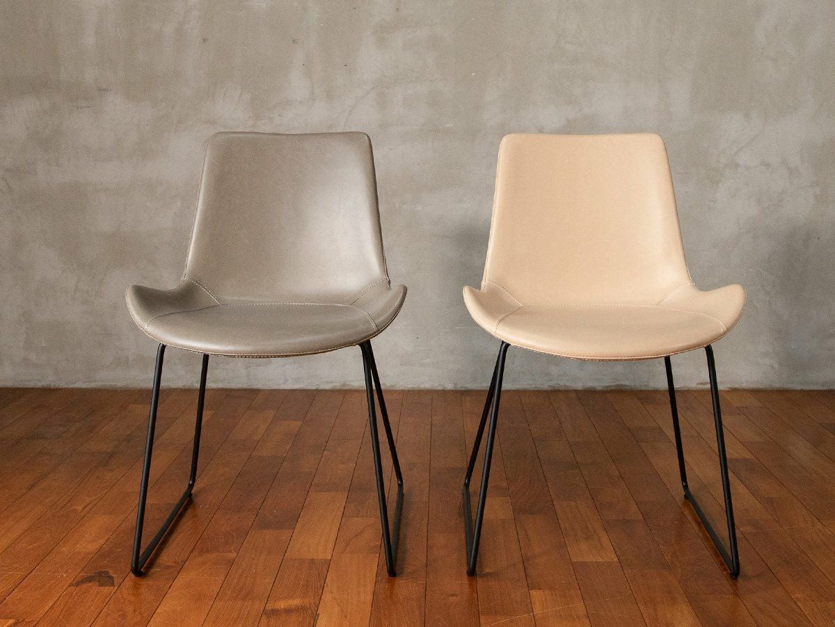 アデペシュ パニッシュ ウイング チェア ライトブラウン ダイニングチェア 家具2点以上10％OFF】パニッシュ ウィングチェア - a.depeche(アデペシュ)