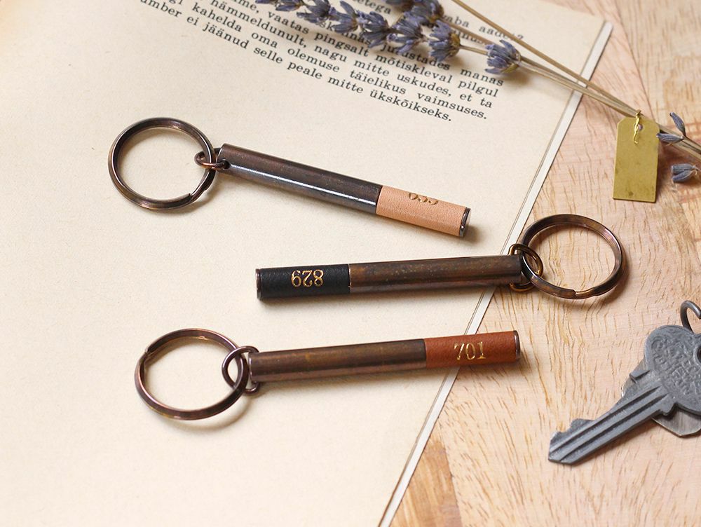決算SALE10％OFF】ピクス ブラス ルームナンバー キーホルダー 既製品