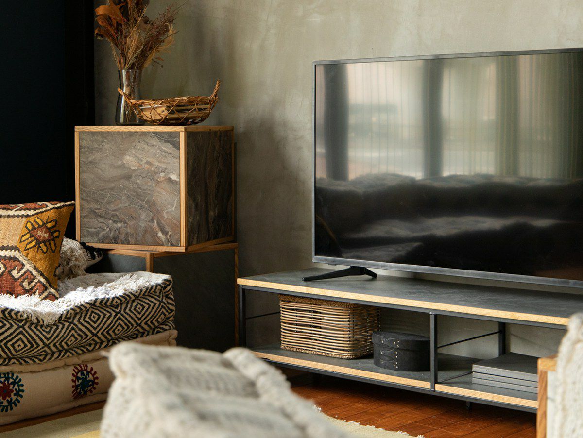 ポル AVボード 1800 マットブラック | 家具・インテリア a.depeche