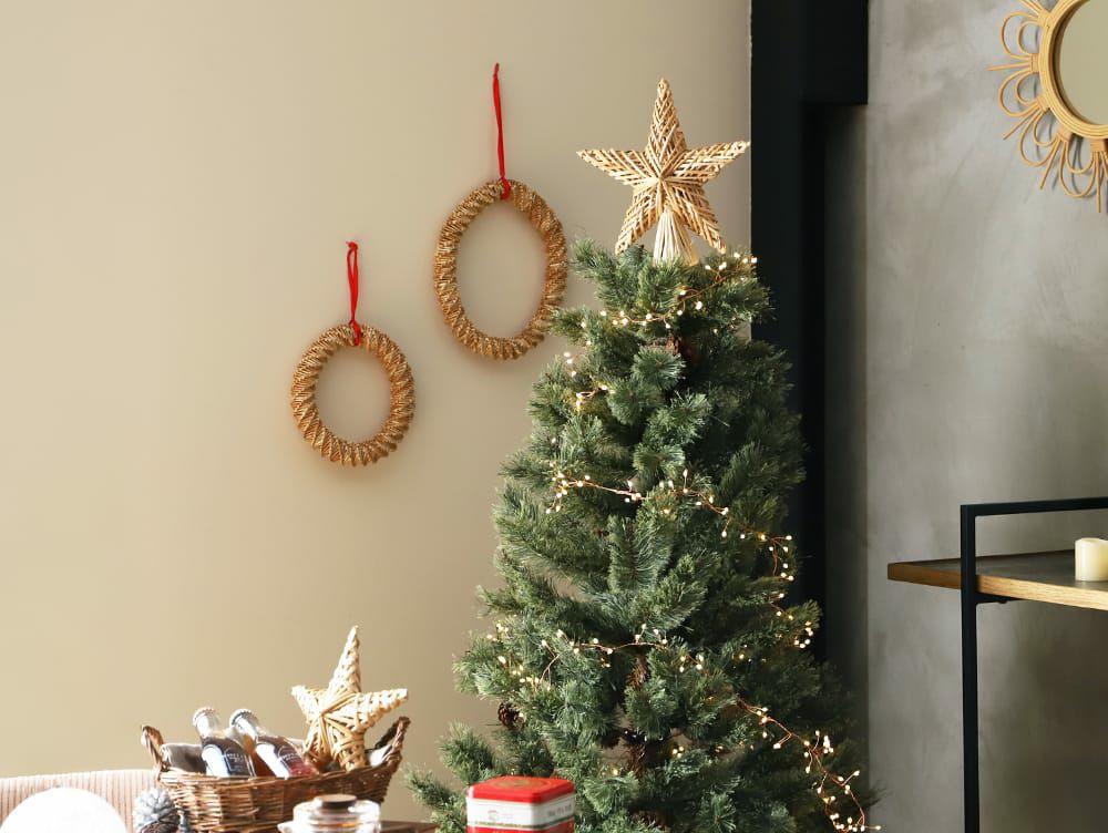 クリスマスをやさしく彩る ストローリース | 家具・インテリア a