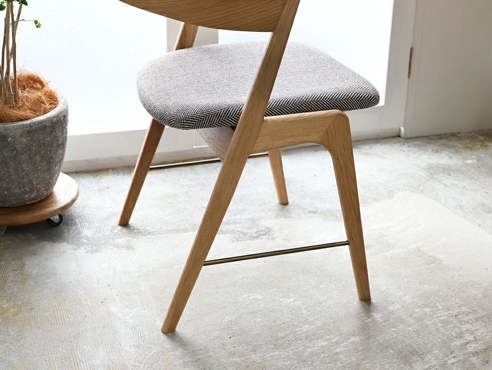 ダニス ショートアームチェア アームナチュラル アイアン ダイニング